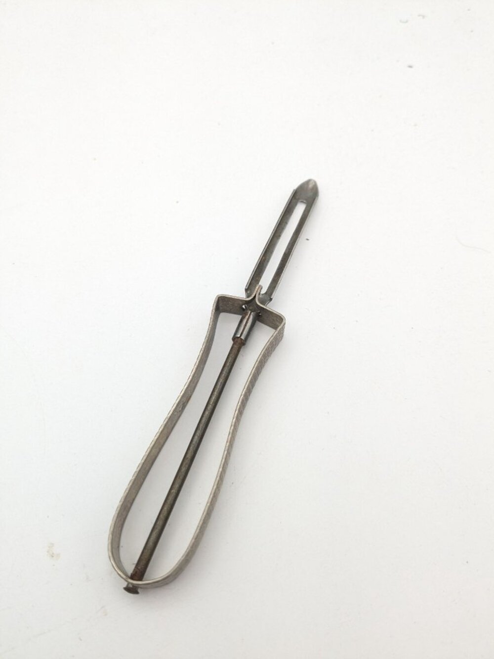 Vintage EKCO USA #3 Potato Vegetable Peeler Floating Blade Nee Action - Picture 4 of 8